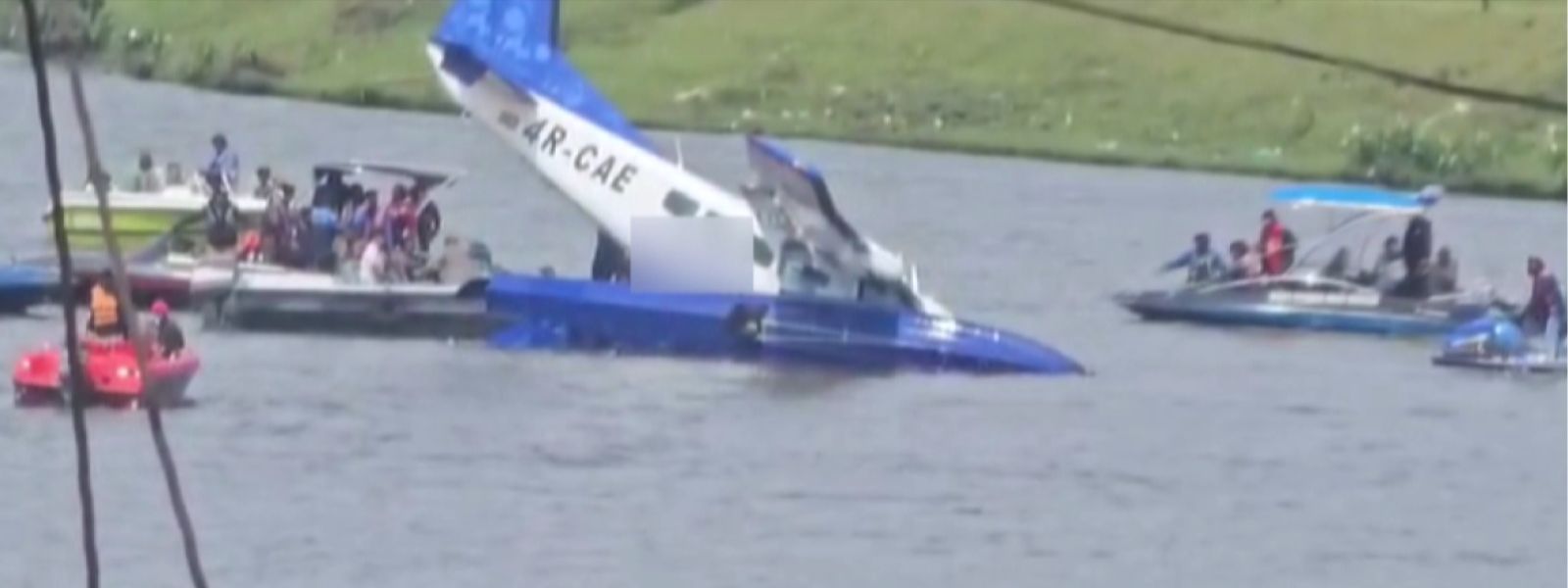 Seaplane Crash at Gregory Lake Injures Two Pilots